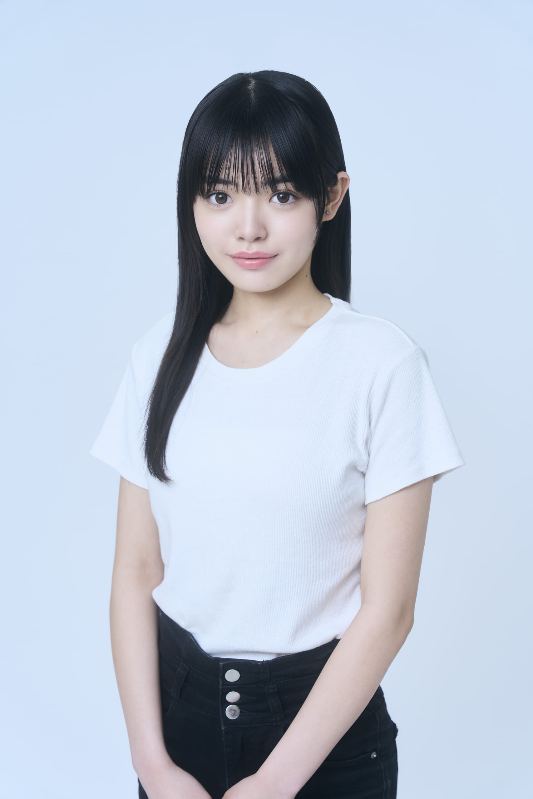 七峯 莉名